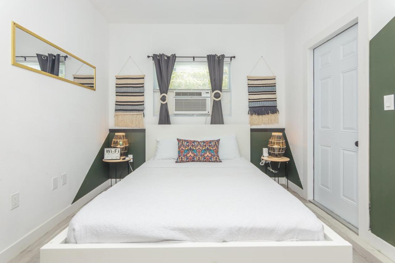 1 Bedroom Apartment With Balcony Miami - Heart Of Downtown Exterior photo